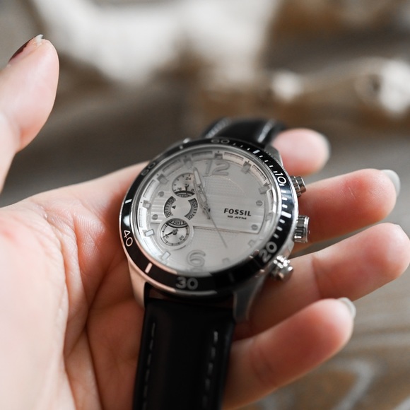 Fossil watch - leather band - Picture 4 of 6